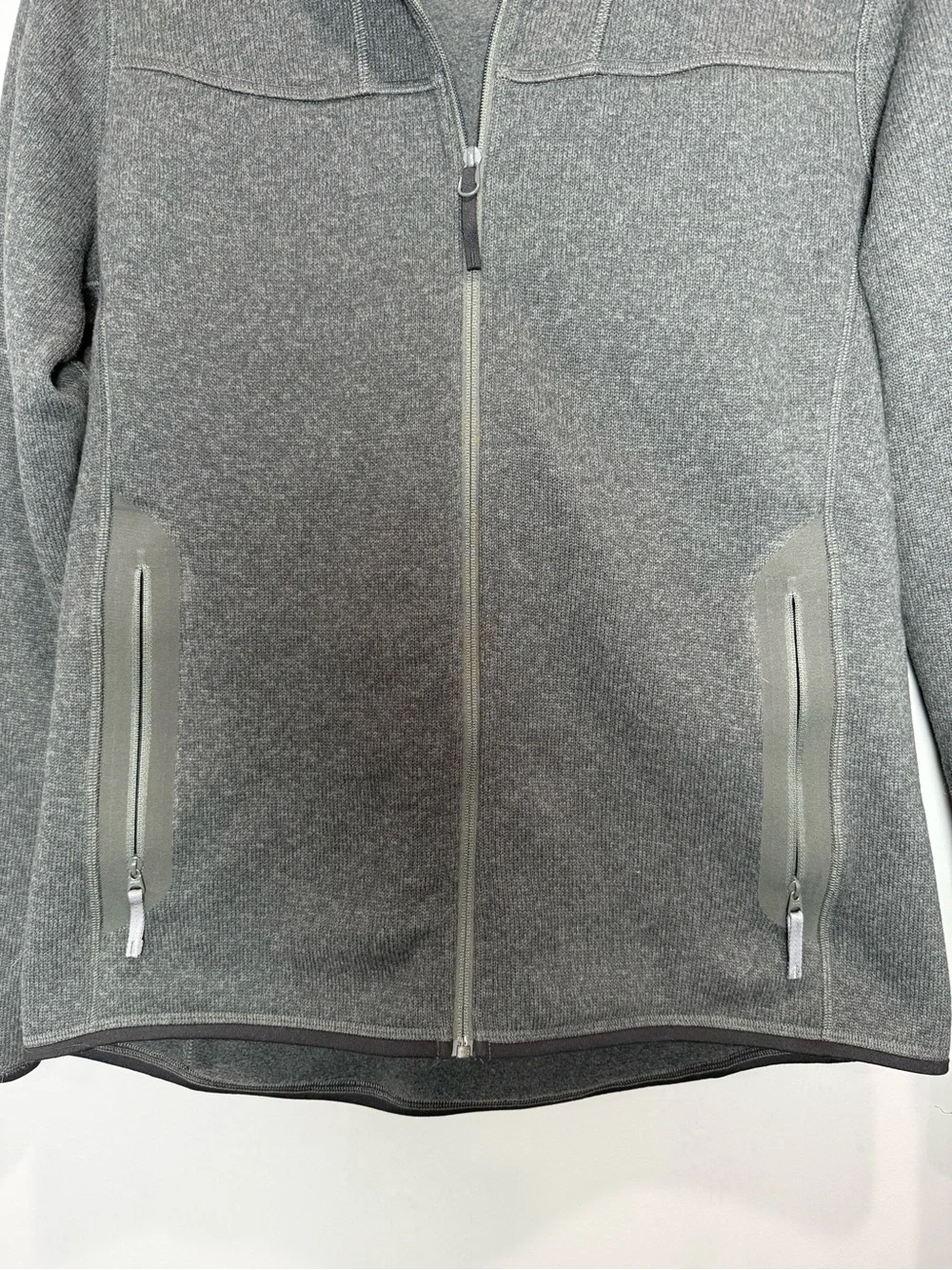 Arc'teryx Women’s Covert‎ Hoodie/Cardigan Dark Gray/Charcoal Size Large EUC